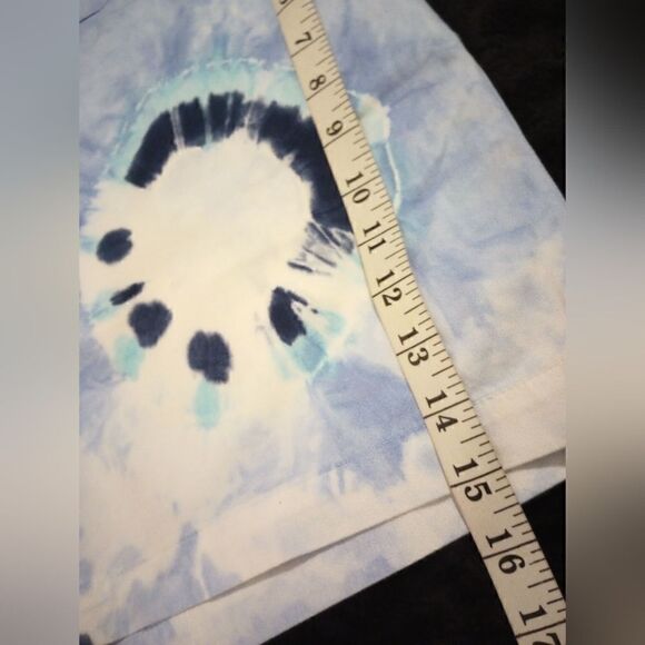 Crown & Ivy tie dye shorts - Picture 8 of 11